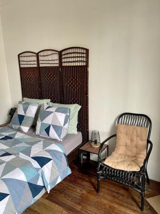 Apartment Paris Champs Elysees Direct!metro 13/asnieres/seine Asnieres-sur-Seine